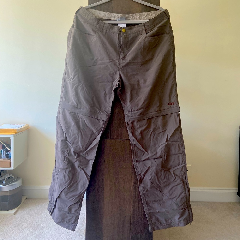 Size L - Outdoor Research hiking/travel pants that convert to shorts.